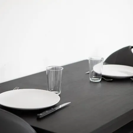 Tres Jolie & Frais Avec Ventilateur, Parking Prive Gratuit, Centre